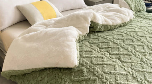 Jacquard Solid Color Comfy Fluffy Blanket