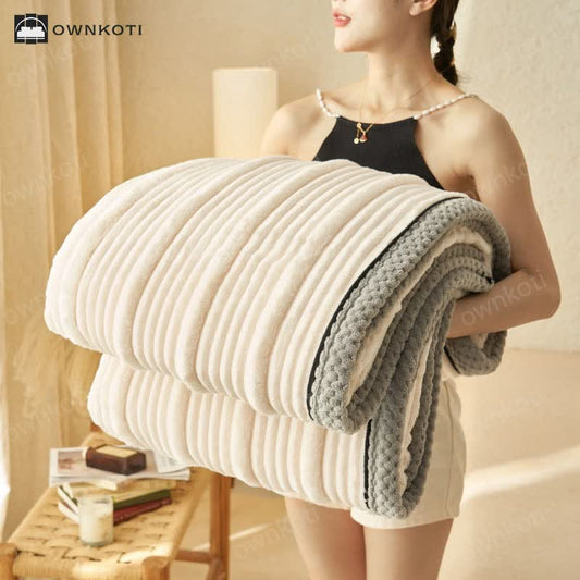 Solid Color Soft Fleece Warm Blanket