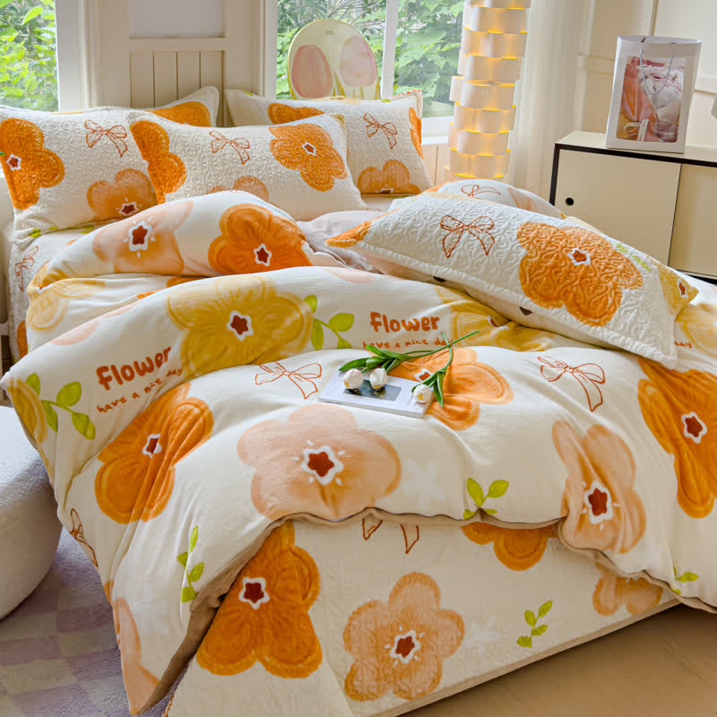 Vibrant Flower Velvet Bedding Set(4PCS)