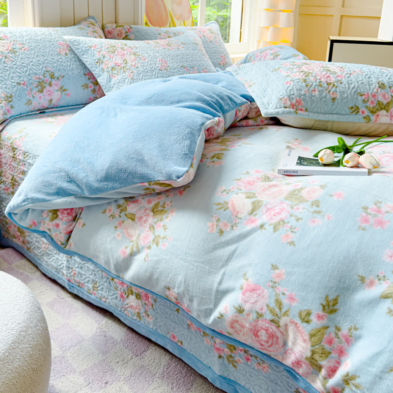 Winter Velvet Elegant Floral Bedding Set(4PCS)