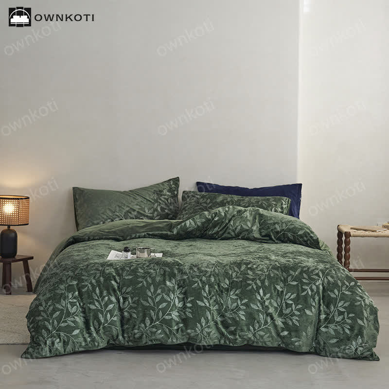 Retro Floral Soft Velvet Warm Bedding Set(4PCS)