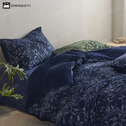 Retro Floral Soft Velvet Warm Bedding Set(4PCS)