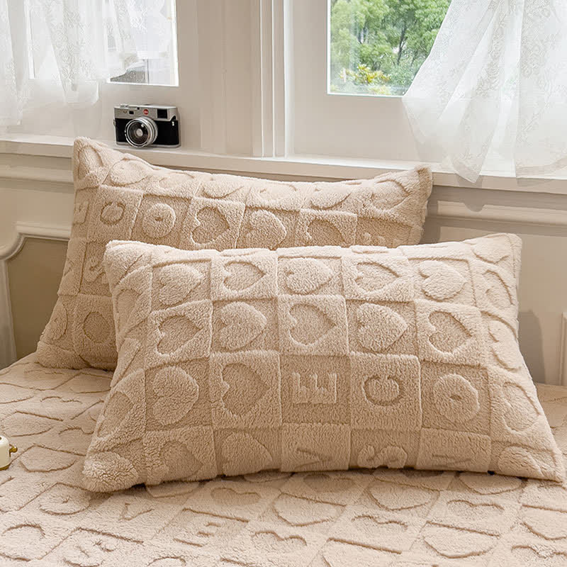 Soft Fleece Jacquard Heart Fitted Sheet