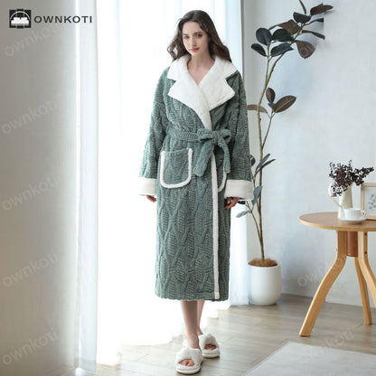 Jacquard Fleece Lapel Neck Bathrobe