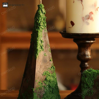 Green Hills & Moss Art Ornament Scented Candle