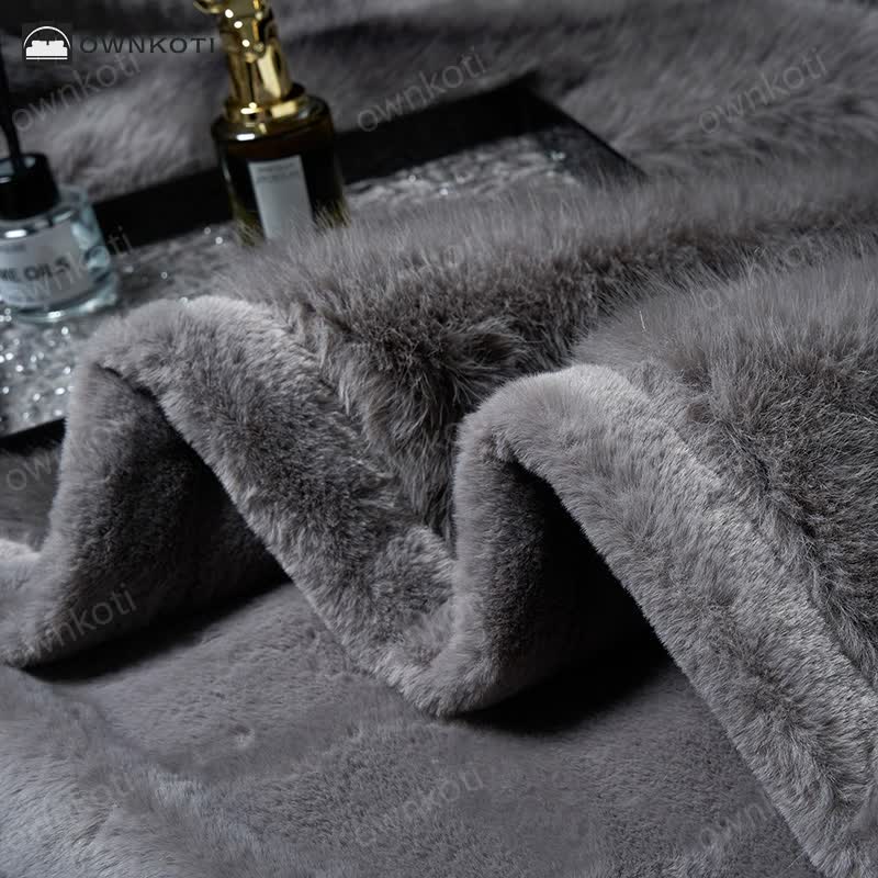 Faux Fur Gradient Warm Throw Blanket