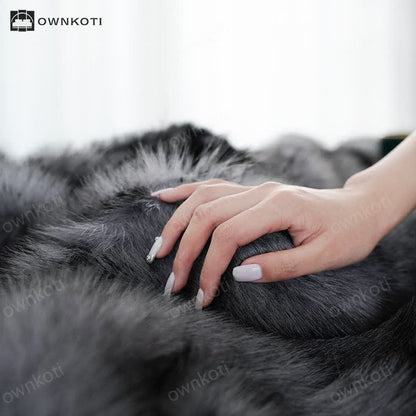 Luxurious Winter Faux Fur Throw Blanket