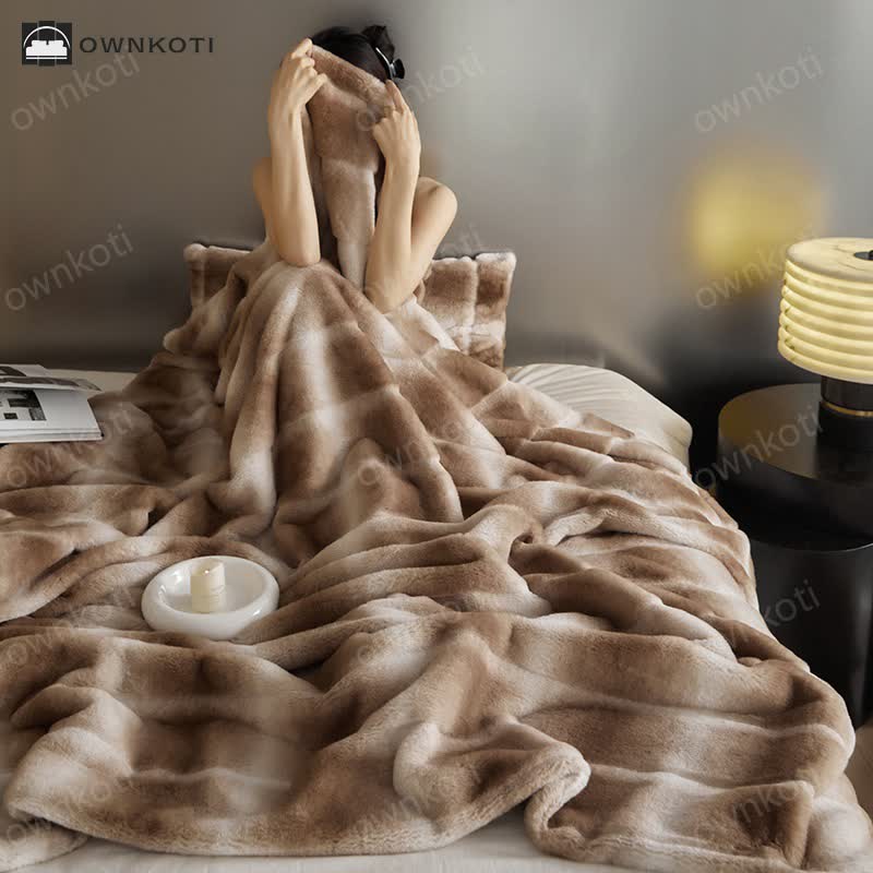 Simple Gradient  Antistatic Throw Blanket