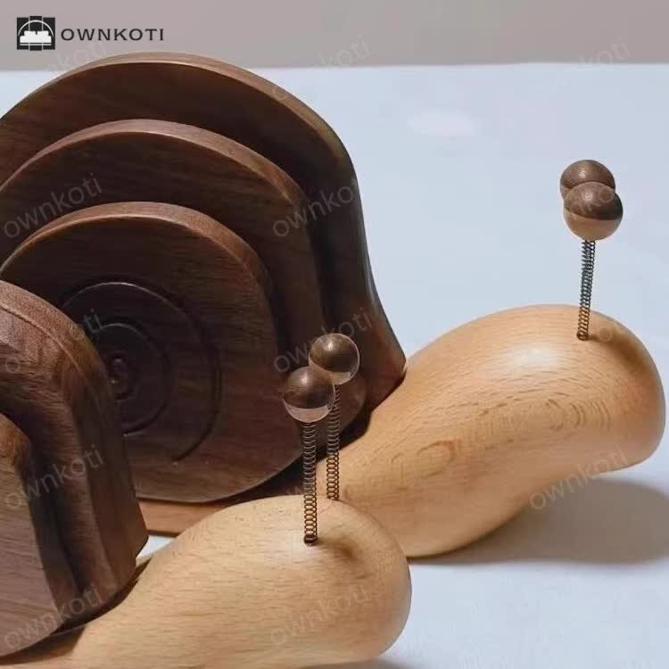 Solid Wood Creative Snail Shape Coaster