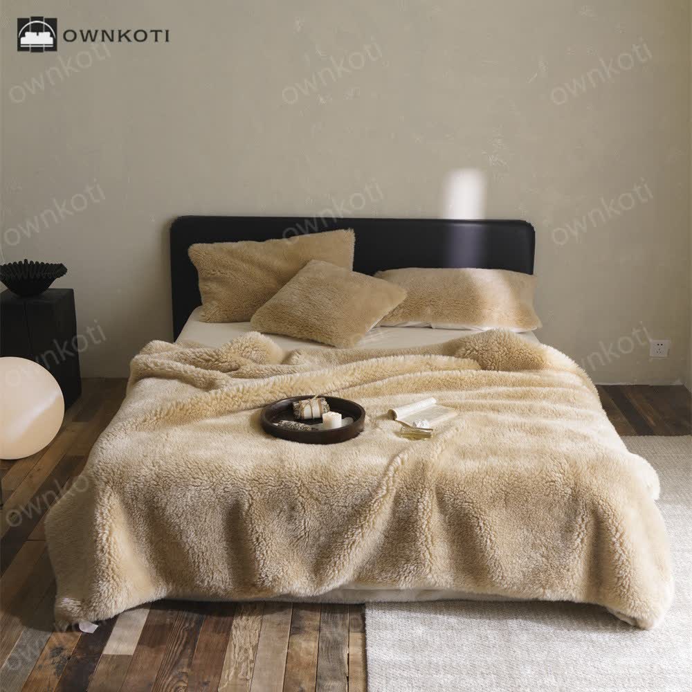 Solid Color Double-sided Fleece Blanket