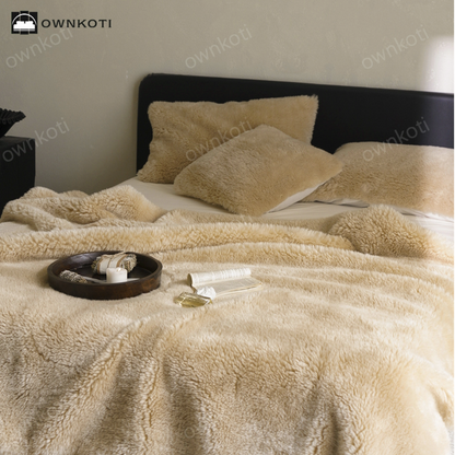 Solid Color Double-sided Fleece Blanket