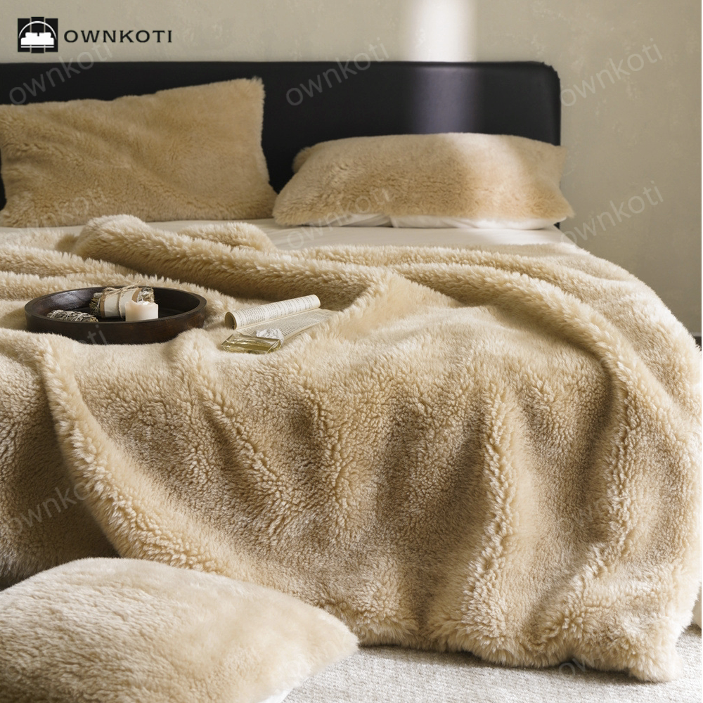 Solid Color Double-sided Fleece Blanket