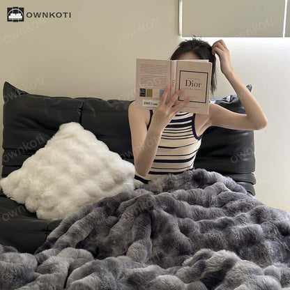 Luxurious Gradient Soft Throw Blanket