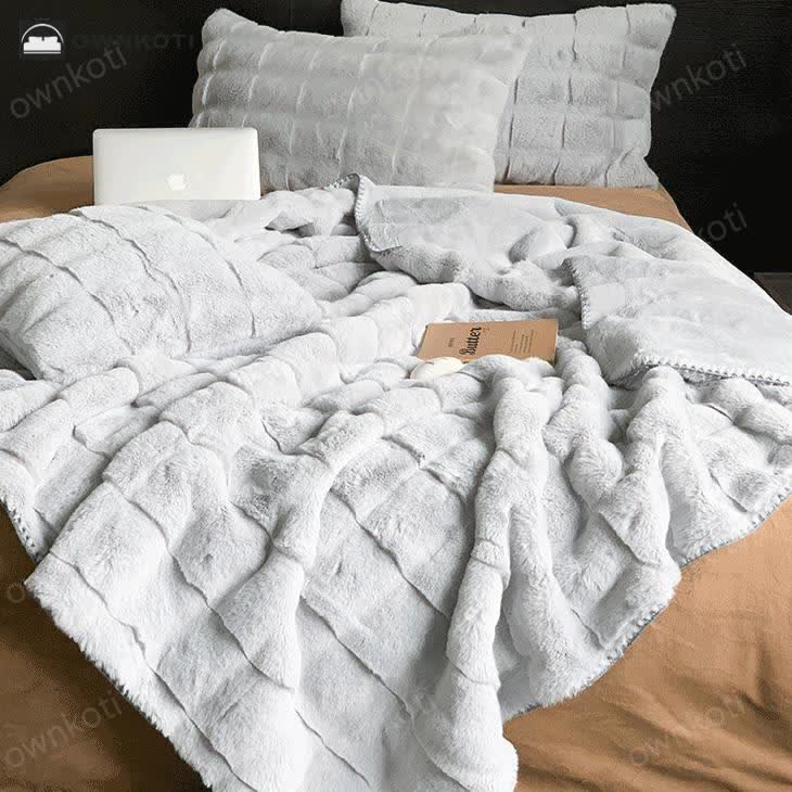 Simple Solid Color Soft Fleece Blanket