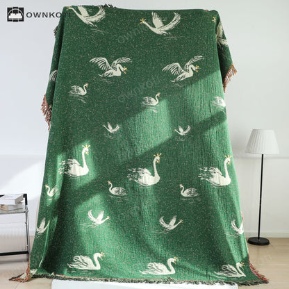 Elegant Goose Cotton Gauze Reversible Tassel Quilt