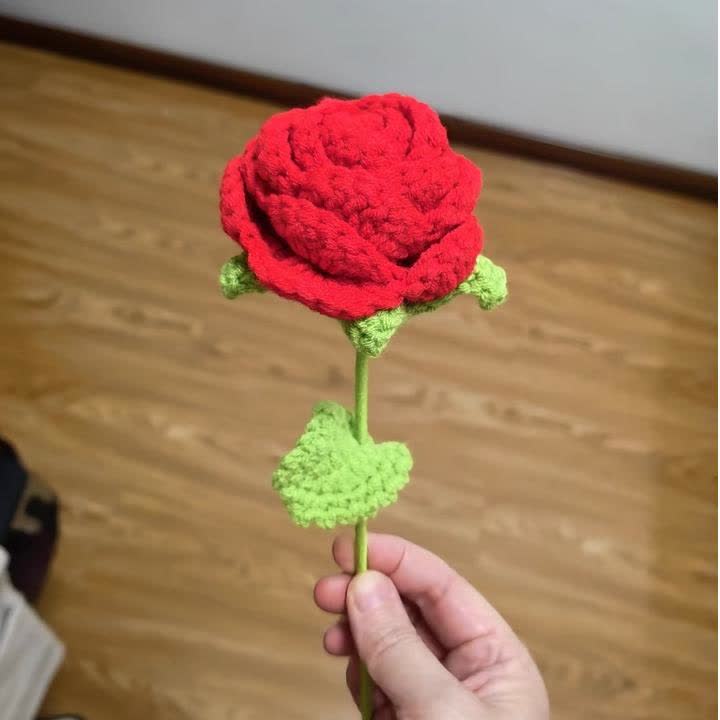 Home Decor Hand-crocheted Yarn Red Rose