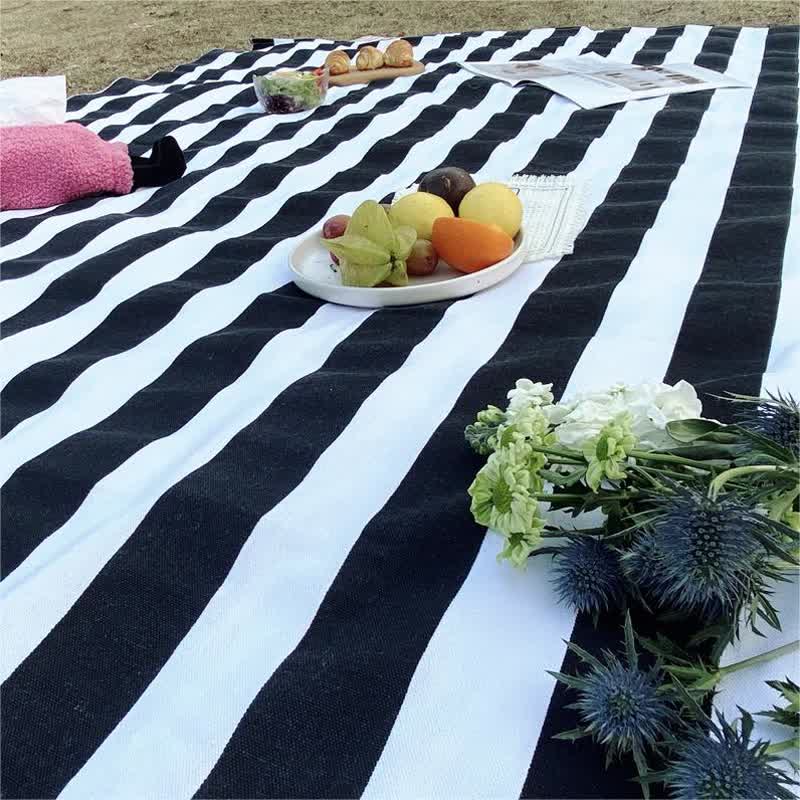 Modern Style Outdoor Stripe Picnic Mat