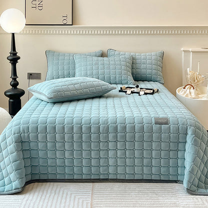 Modern Style Square Texture Soft Coverlet