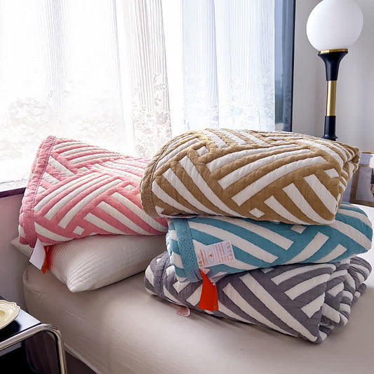 Pure Cotton Modern Style Reversible Quilt
