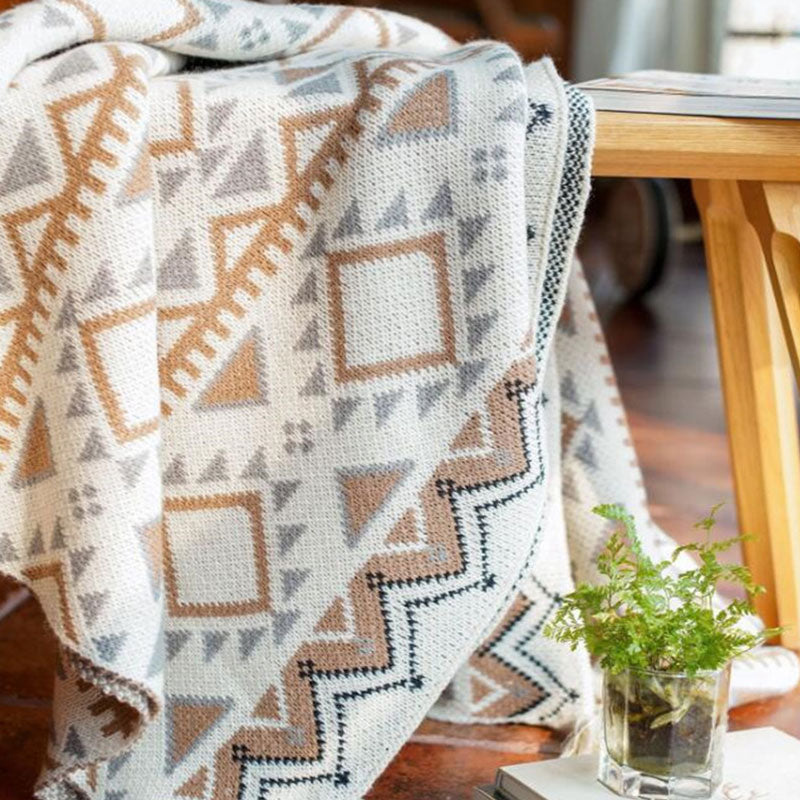 Cozy Shape Pattern Tassel Knitted Blanket
