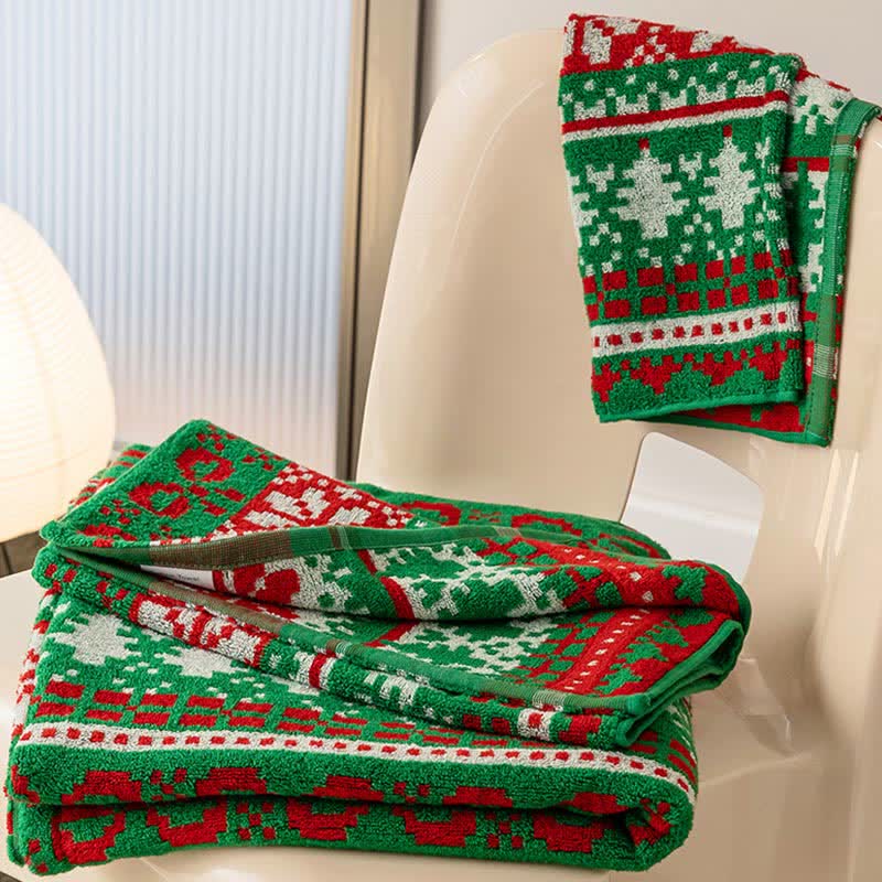 Christmas Motifs Breathable & Water-absorbent Towel