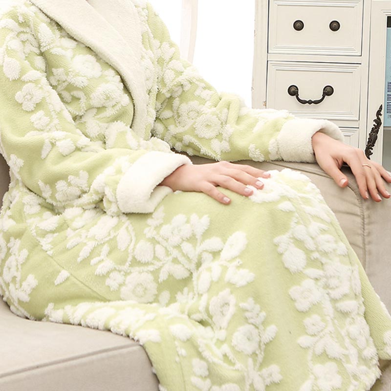 Ownkoti Flower Jacquard Fleece Pajama Long Bathrobe