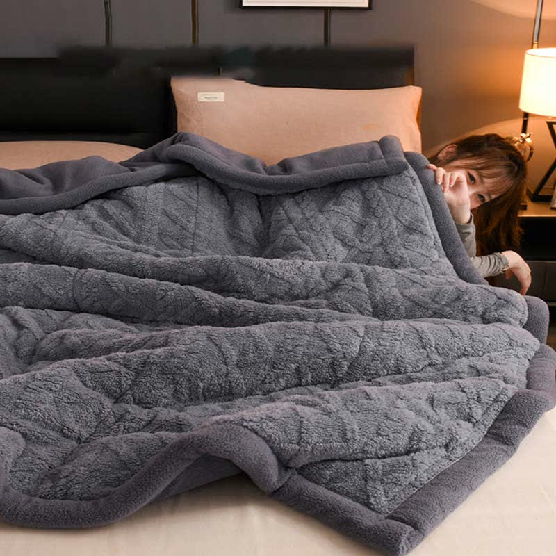 Luxurious Thick Warm Fleece Throw Blanket