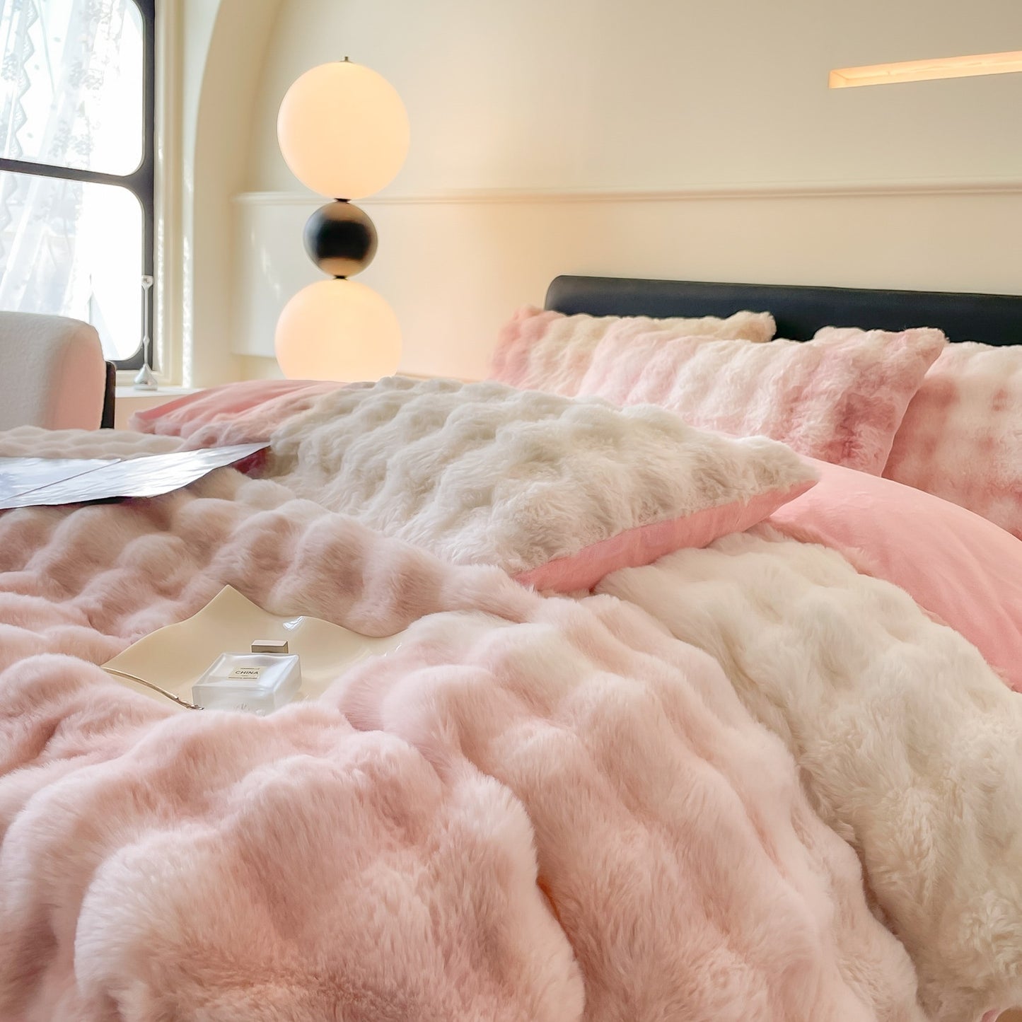 Modern Style Plush Fleece Bedding Set(4PCS)
