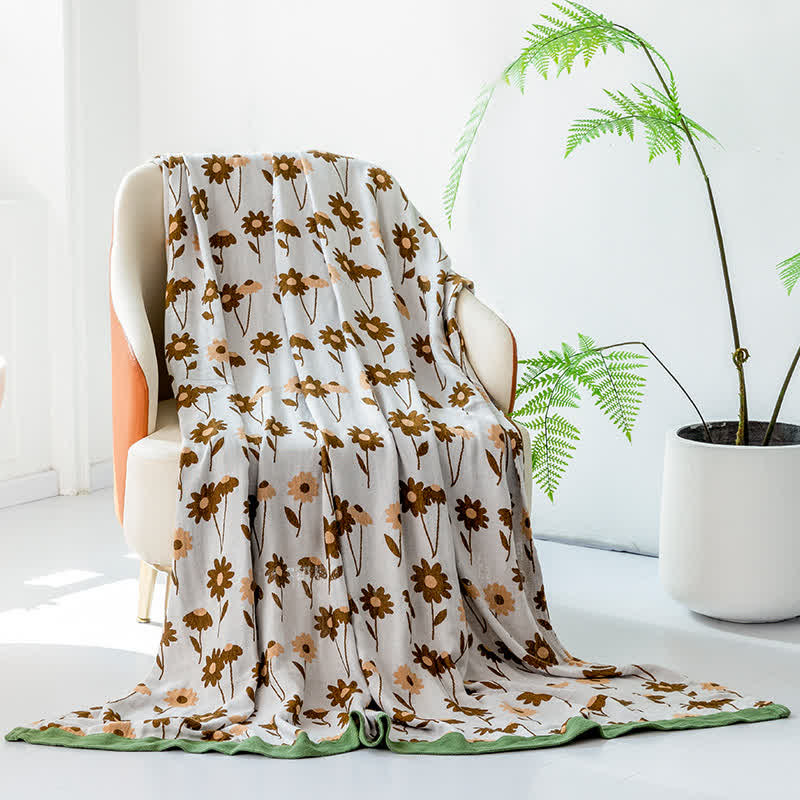 Light Color Flowers Patterned Throw Blanket