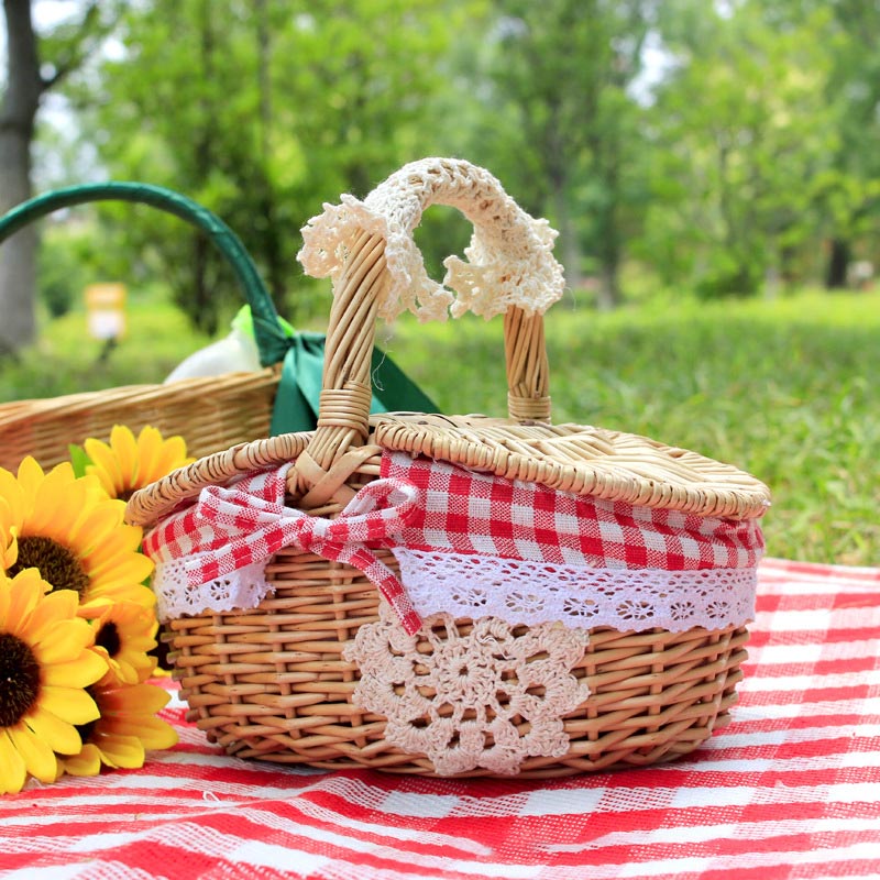 Hand Woven Storage Basket Food Basket with Handle & Cover