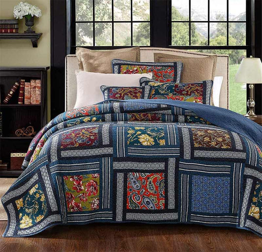 Patchwork Navy Quilt Set with Shams