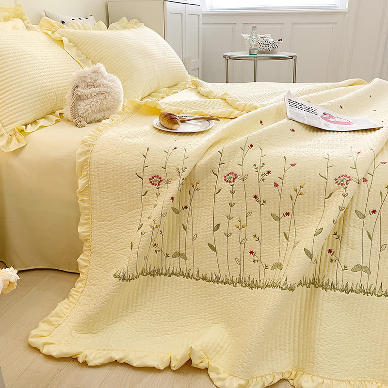Luxurious Floral Soft Lightweight Ruffles Quilt