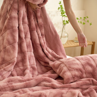 Modern Style Faux Fur Decorative Blanket