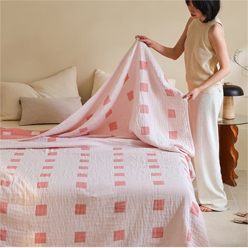 Simple Style Square Print Lightweight Quilt