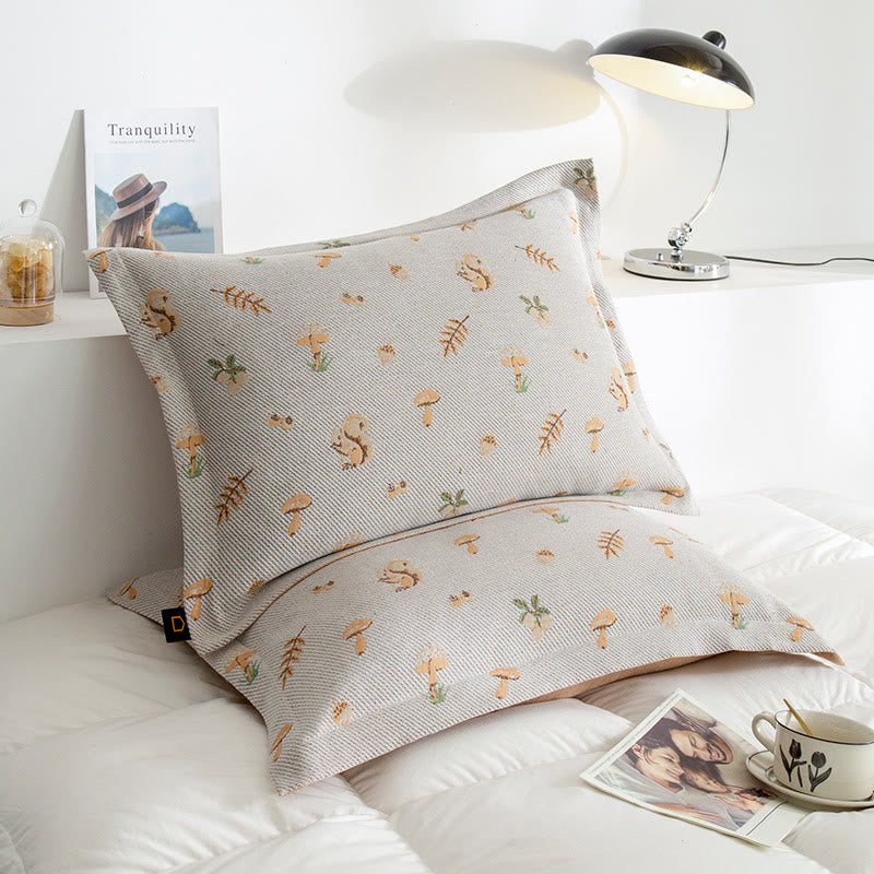 Squirrel Mushroom Pattern Cotton Pillowcases (2PCS)