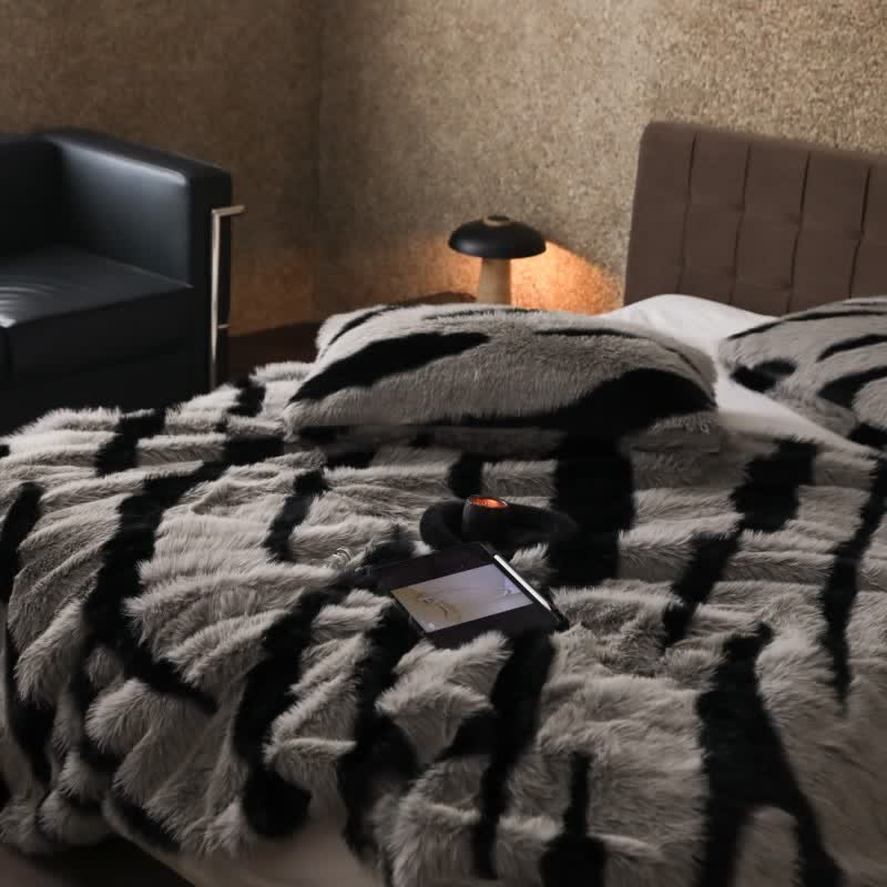 Full size faux online fur blanket