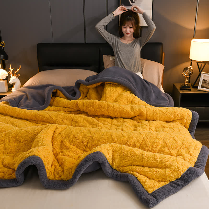 Luxurious Thick Warm Fleece Throw Blanket