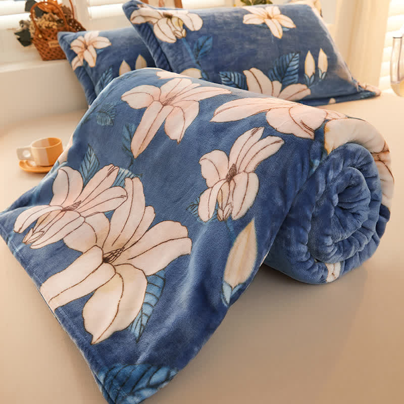 Blossoming Lily Soft Flannel Throw Blanket