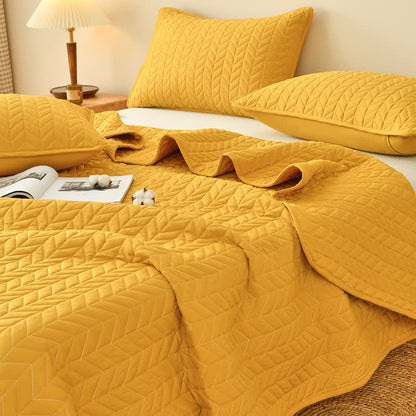 Solid Color Zigzag Soft Decorative Quilt